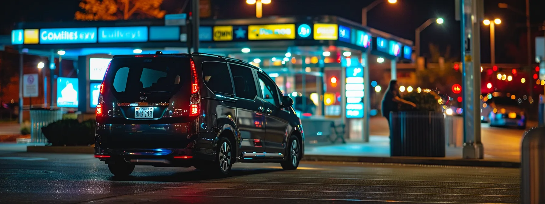 Comprehensive Guide to DART Services in North Dallas 4 a modern, sleek minivan with the golink logo pulling up to a passenger waiting at a designated stop in north dallas.